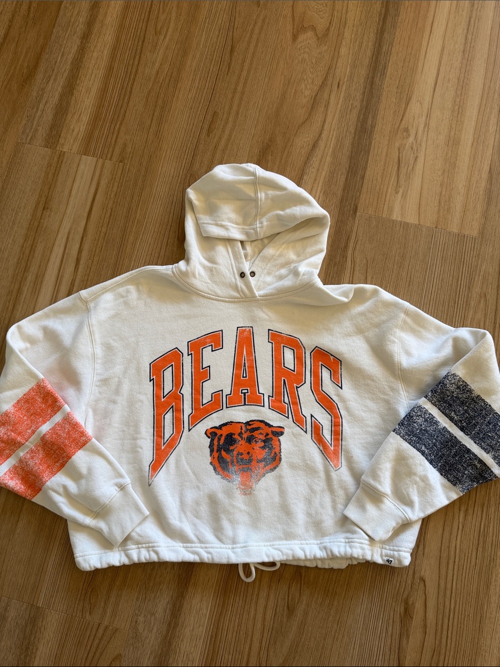 Cropped White 'Bears' Graphic Hoodie with Contrasting Sleeve Stripes
